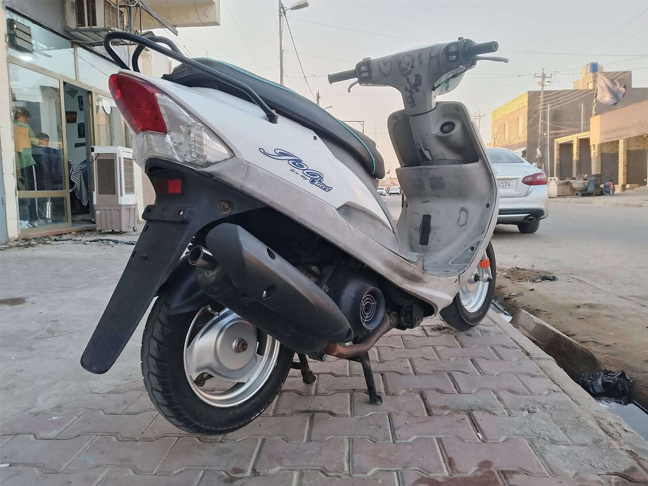 ماكس اخت الجديده دراجه مكينه مابدل بيه ولا قطعه كله ع الشركه بس فتحت الكور قلوزت براغي الصالنصه فقط شلعه نعومه سلف هندر كله شغال والصور تحكم السعر ٨٢٥ وبيه مجال قليل علما صارله شهرين من طلعت من. الحاويه وكلشي موجود بالسوك مكاني سماوه ام العصافير ***********
