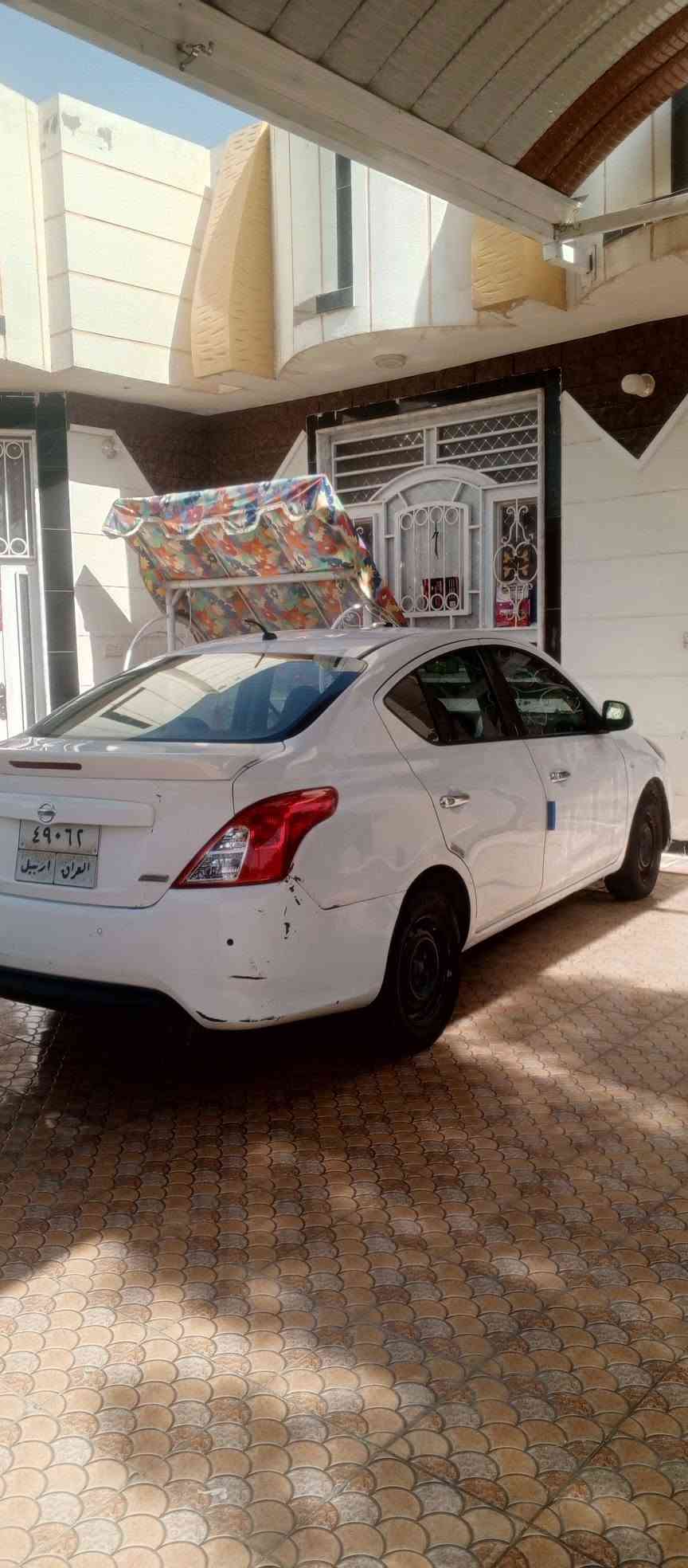 نيسان سني ٢٠١٦ هندي 
بيها جاملغ خلفي مصبوغ
بيها ملاحظات بسيطه 
مكينه كير حداديه جديده 
تريد تحويل تريد وكاله
السعر ٧٥ 
للاتصال ***********
مكان سياره حله
