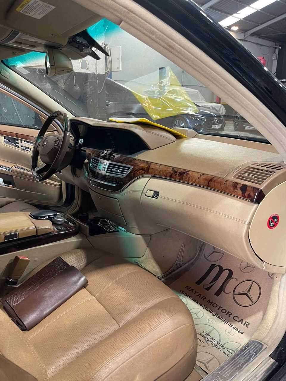 مارسيدس s500 كلاس
الموديل ٢٠٠٦ محدث ١٣
ماشية ١٣٠ كيلو متر 
الوارد خليجي 
كامل مواصفات 
باب طويل لارج + شفط
بانورما 
رادار أمامي + خلفي 
بردات خلفية 
كشنات تدفئة تبريد + خزن ذاكرة وتحكم كامل
معاملة الرقم جاهزة و للتحويل المباشر .. 

للتواصل ☎️ : *********** بغداد, العراق
