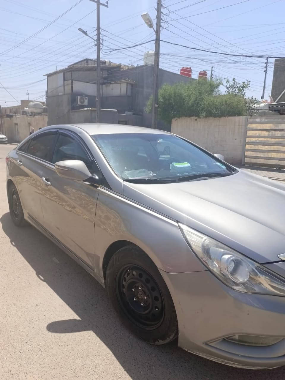 سوناتا ١٢ كوري اربيل باسم شركه 
سياره جديده بيه مكانات صبغ  تجميل محرك ٢٤٠٠ البصره سعر 88 ٥ميل*********** البصرة, العراق
