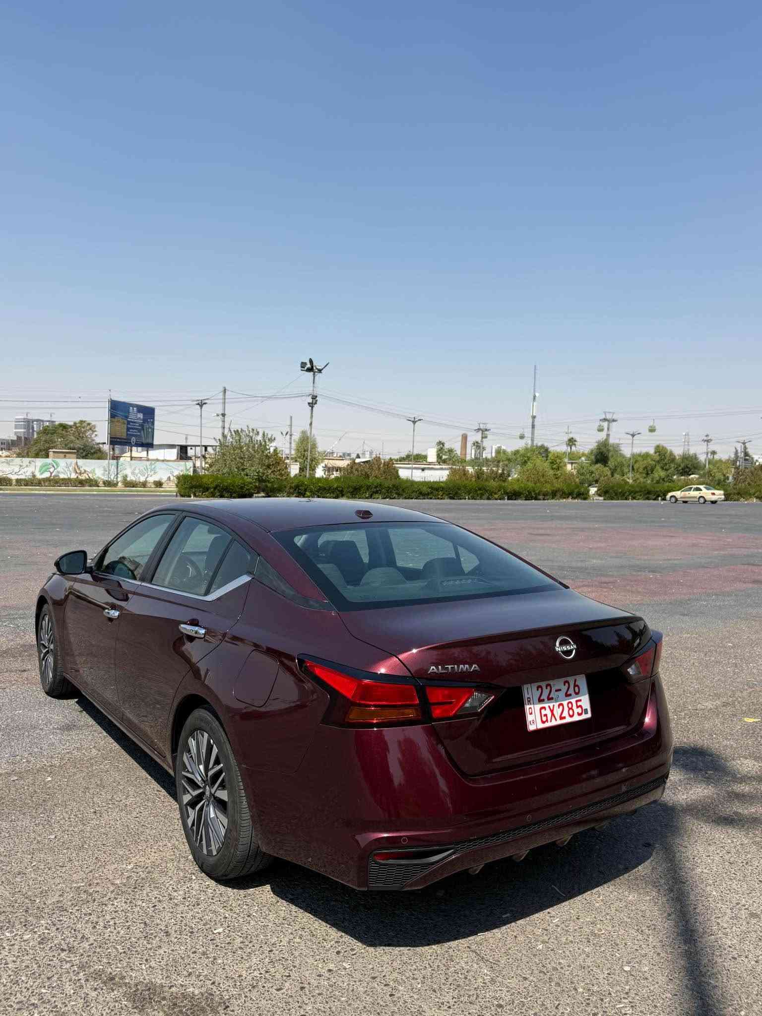Nissan Altima SV  2025
جاملغ و بونیت سبوغ بدون دواخل
ارباک ستیرن تاک راجع بلادی 
٣٢ الف ماشیة 
سعر 148$
*********** واتساب موجود 
مکان اربیل أربيل, العراق
