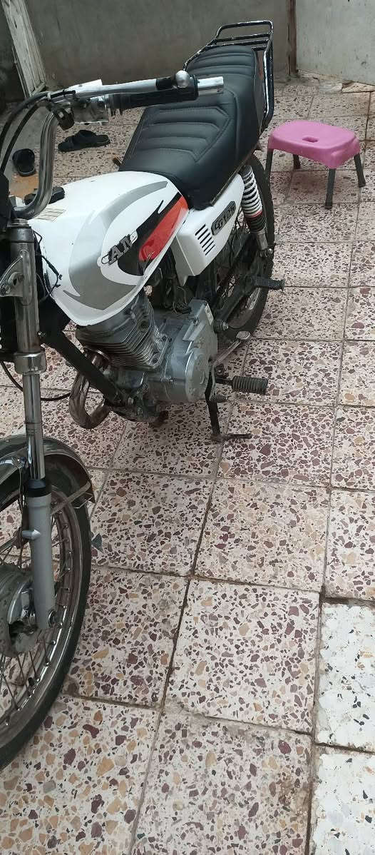 بدون مكفولة • العمارة • ٣٥٠