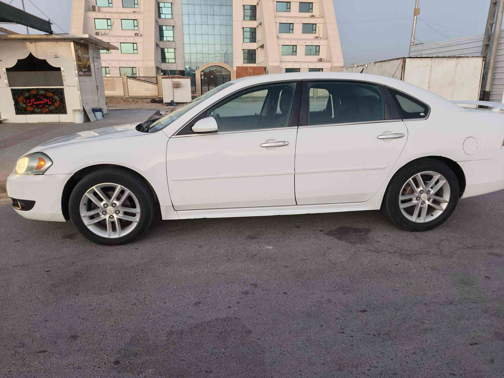 السلام عليكم
امبالا موديل ٢٠١١

خصوصي رقمها نكليزي انبار مداور مباشر 

كله جديد 

تبريد 

كير 

مكينه 

حداديه 

اي نقص مابيها 

السونار موجود مثل ما موضح في الصوره 

سعرها ٩٠مع المجال ***********
