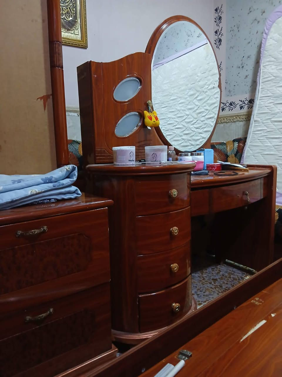 غرفه نوم • للبيع • حي الملايين