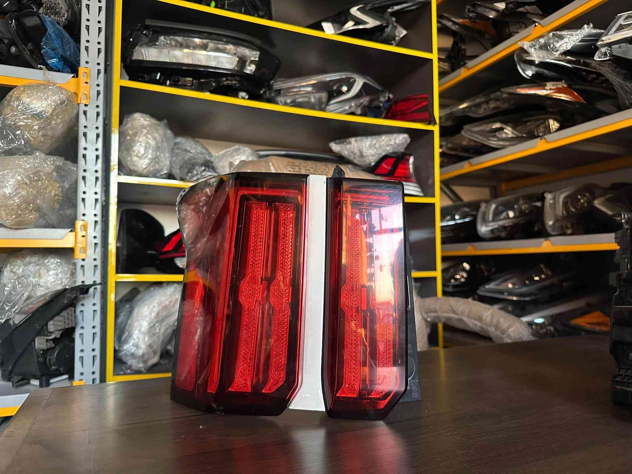 السلام عليكم👋

علي المياحي 
#لتصليح_اللايت_والمرآة_الجانبية
⭕️تبديل جميع انواع جام الـلايت 👊
⭕️يوجد لدينا كيس لايتات اصلي خليجي وامريكي 
⭕️تبديل بوابات اللايت العالي 
⭕️تصليح جميع انواع اللد ☺️
⭕️يوجد لدينا جميع كارتات اللد 👍
تبديل جام لايت فتح وكبس بالجهاز بالفرن الحراري مع الضمان بعدم دخول الرطوبه او البخار 
متوفر جميع انواع جام اللايت اصلي وتجاري   
✅
العنوان بغداد
شارع فلسطين شارع الاسواق المركزيه بتجاه باب المعظم بعد مجسر محمد القاسم يساراً مجاور علوة الاسماك //واذا جاي من باب المعظم قبل جسر محمد القاسم على ايدك اليمين اسم المحل علي المياحي 
***********
***********
***********
