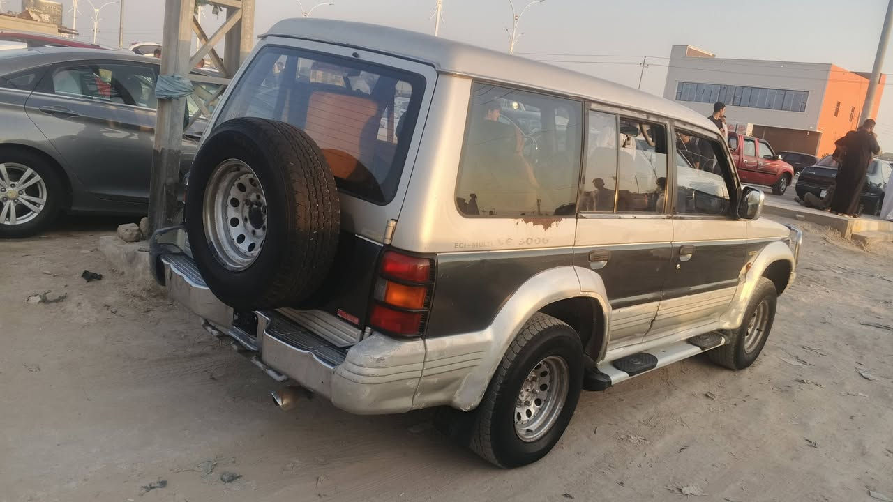 سياره باجيرو 95,بلاد جاهزه السعر 45 وبيه مجال مداورثاني يوم مكاني ناصريه غراف وهاذه رقمي***********...
