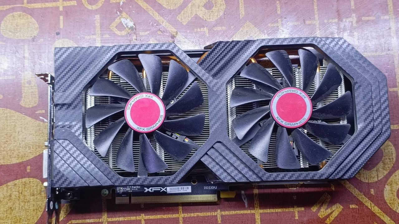 1- Intel(R) Xeon(R) CPU E5-2680 v4 @ 2.40GHz
2- رام 16تردد 2133hz 
3-Radeon RX 580 Series
4-ssd256gb
5-بور 650
الواتساب ***********
سعر 275الف وبيه مجال بسيطف
