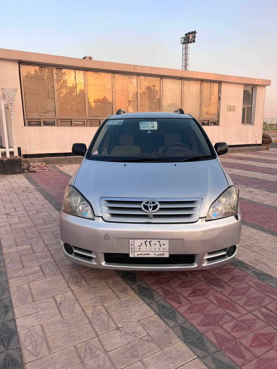 سلام عليكم  ابصم موديل 2002 اصل مكفوله من الضربه وصبغ وتبديل ماعده باب الخلفي بيه صبغ فقط كير محرك شرط 2400 تبريد ثلج ❄️ 3 قطع تخم تاير جديد كهربائيات كله شغاله مسجل شاشه تاب كامره خلفيه سنتر ريموت دواخل جديده عسلي ترايك 180 مشروع وطني سنويه 2028  
السعر 107 رقم ت ***********
