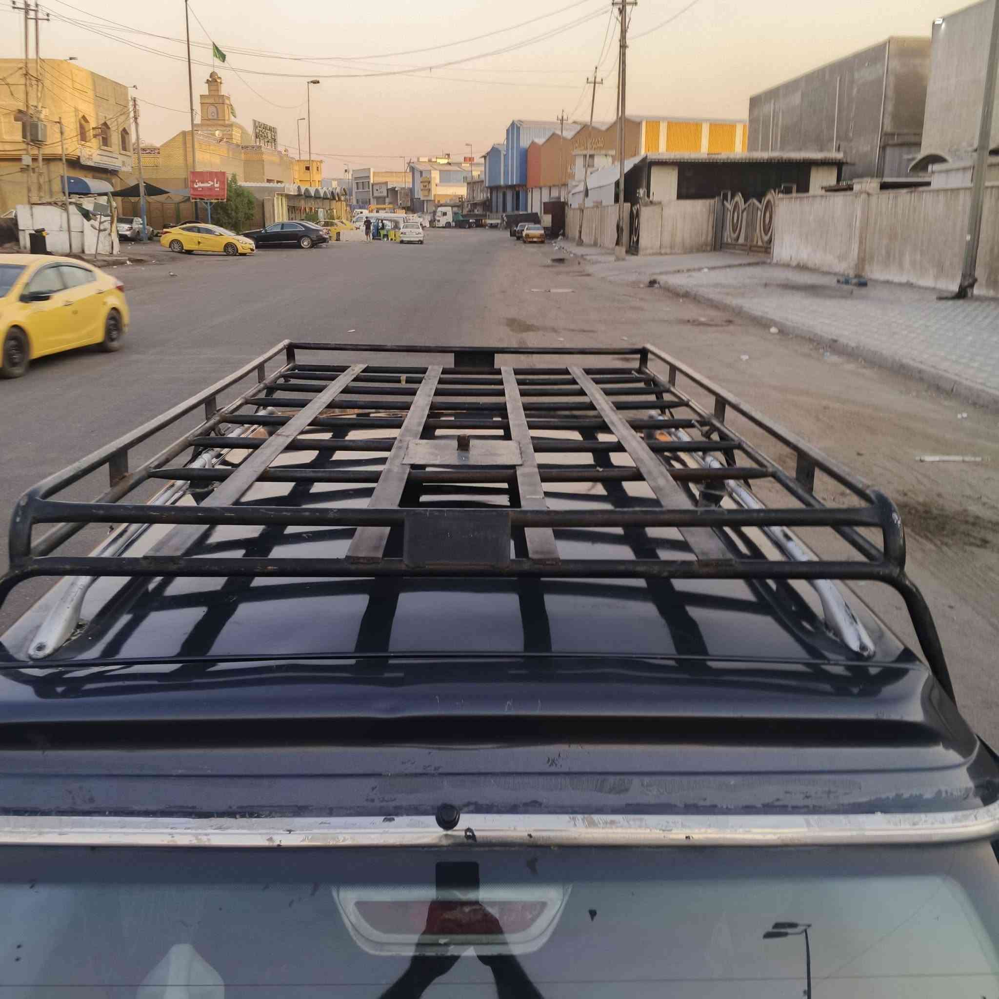 كراون ارنب ستيشن موديل94سعر 65وبيها مجال رقم سياره نجف مكاني بغداد ***********
