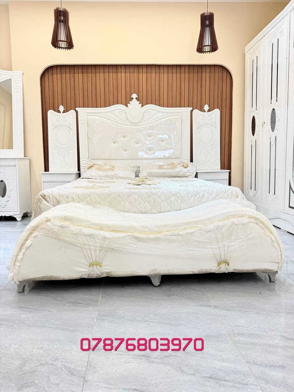 تخفيضات ✨ غرف نوم نجارة عراقية ✨
***********
http://wa.me/+9647876803970

🔹 نجارة عراقية متقنة بجودة عالية وتشطيبات راقية.
🔹 أكثر من 50 موديل مختلف يناسب جميع الأذواق.
🔹 توصيل إلى بغداد وجميع المحافظات بأجور مناسبة.
🔹 سرعة في الإنجاز وخدمة مميزة حتى باب البيت.

📌 مكونات الغرفة:
✔️ كنتور قياس 320 
داخل 3 ملم الوجه 5 ملم
✔️ ميز مرآة 
✔️ ميز بلازما
✔️ زاوية كنتورية. قياس80
✔️ سرير 160*200
✔️ تاج الجرباية
✔️ ناصي الجرباية
✔️ قواعد الجرباية كله بلوك
✔️ كومدين عدد (2) قياس 50 الواحد 
 
http://wa.me/+9647876803970

💰 أسعار غرف النوم تبدأ من:
1,000,000 دينار إلى 1,250,000 دينار فقط
🎨 أعمال صبغ  من أجود الخامات وبأسعار متنوعة تناسب الجميع.
🚚 ويانه طلبك يوصل لباب البيت بأسرع وقت!

📞 للحجز والاستفسار:
http://wa.me/+9647876803970
*********** 
📩 يرجى إرسال صورة الموديل المطلوب  التواصل مباشرة واتساب، وسنكون بخدمتكم.
