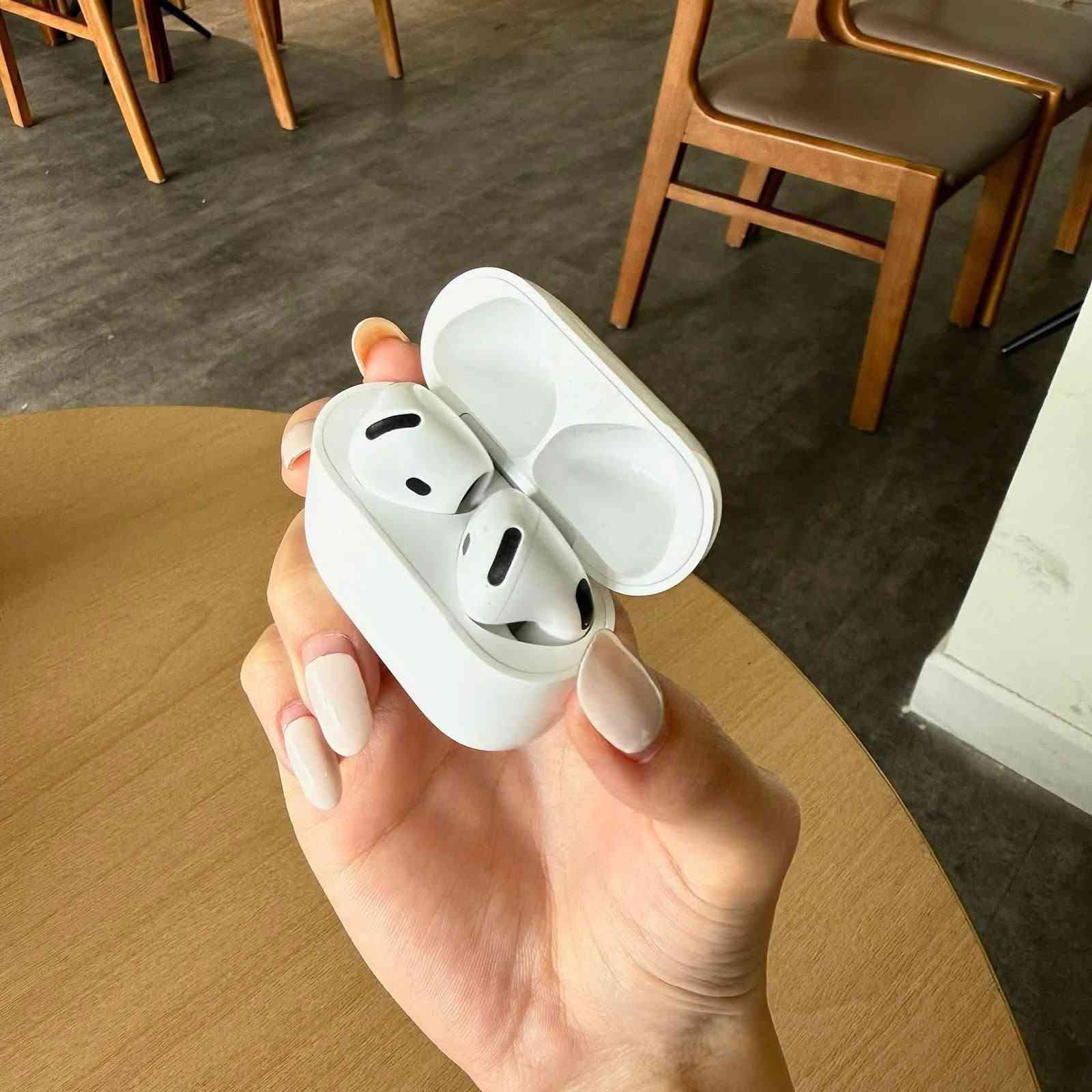 سماعات باله أمريكي Air pods 4 ANC الحديث
الباله الاصلي  باله أمريكي ، باله مستعمل بس كلش نظيف وياه حافظة جلد مع كيبل كتان  ما مفتوح ولا مصلح بطارية قوية صوت قوي  بإمكانك تفحص قبل الدفع ، اصلي باله  سعره 20
 قفل قفل توصيل مجاني  نظافة 80% قطع محدودة للحجز واتس اب فقط ***********

