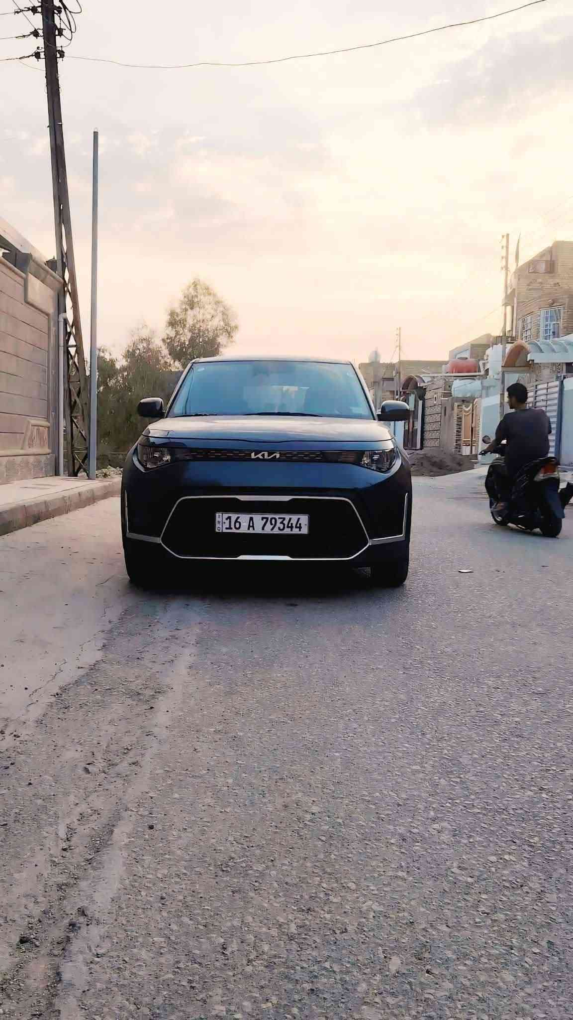 كيا سول للبيع موديل 24 دخول جديد مرقم قادسيه شهداء
تبديل بنيد فقط بدون دواخل السياره جديده على وضع الشركه  وسعرها مناسب مال مستعجل
مكان السياره ديوانيه
*********** واتساب
