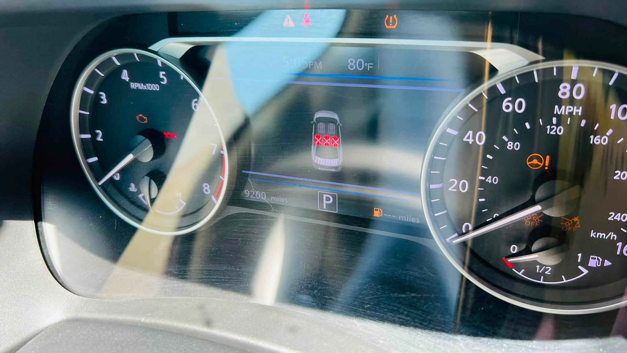 نيسان سينترا SV
جملغ و شب بونيد سبغ 
سياره موجود في اربيل شارع100📍
 رقم واتساب ***********
سعر124وبيها مجال
