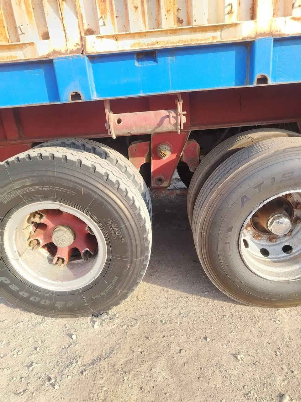 عربانه بلوم جاهزه للشغل شاصي 16 دناكير ثنين 14 واحد 13 ارتفاع الجناب 185 للاستفسار ***********
