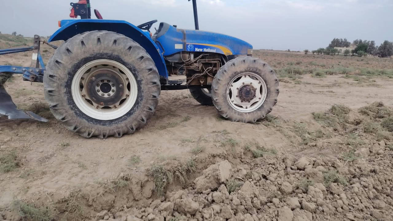 نيو هولند • حجم ٨٠ • ٢٠١١
