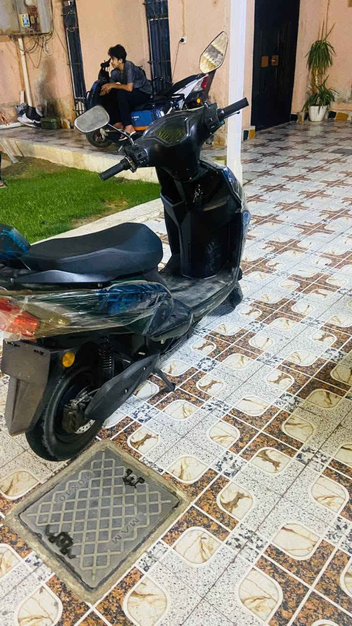دراجه شحن للبيع نظيفه ما استخدمت بس عشر ايام وو6بطاريه من نوع اخوينالسعر600وبي مجال
الرقم***********
