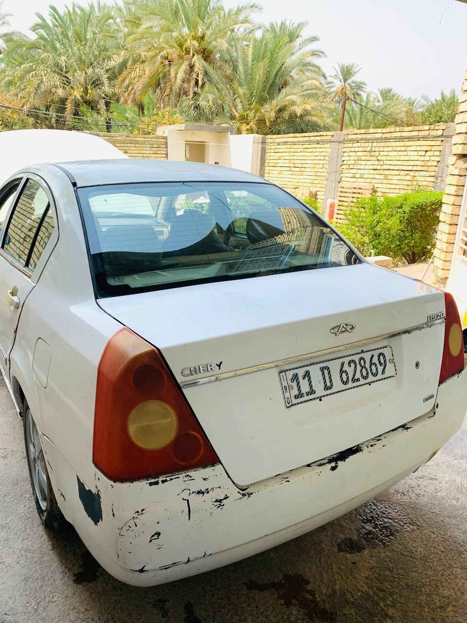 سلام عليكم للبيع او مراوس شيري a5 موديل ٢٠١٢
صدرها نص عمر  تايرات جدد
مكينة حلوه لا تنقيص ولا تبخير 
 الكير بي مشكلة من تعبر ل٨٠ يشتغل لمسنن كالوا جوزات كونترول 
تبريد شغال قبل شهر سويته 
كشرها شوف العين 
رقم بغداد انكليزي 
مكاني بغداد الكاظمية / الطي 
السعر ٣٢ وبيها مجال قليل 
***********
