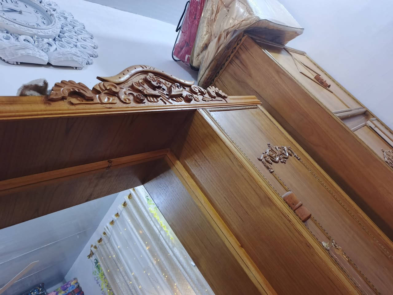 للبيع غرفه كامله خشاب عراقي نظافته95٪ السعر خاص
***********
***********
