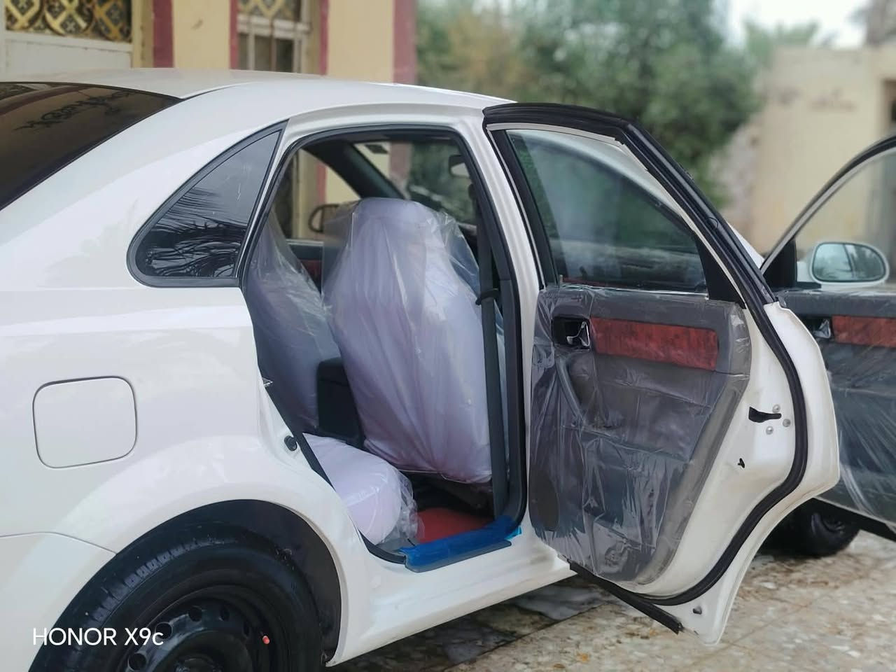 اوبترا • ٢٠١١ • رقم انكليزي
