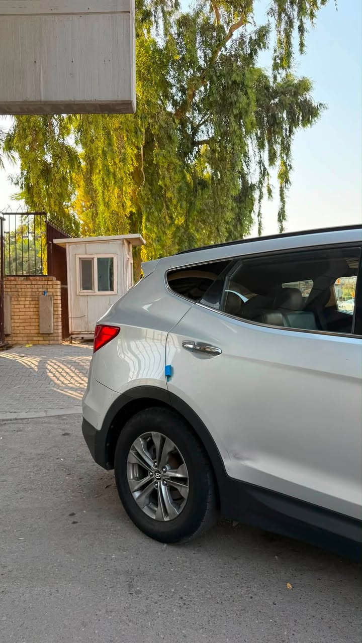 Hyundai Santa Fe Sport 2014 للبيع
الموديل: 2014
المحرك: 2.4 لتر
4 سلندر
ناقل حركة: أوتوماتيك
الدفع: أمامي
ماشية: 118 ألف ميل
سقف بانوراما
كاميرا خلفية
شاشة ومواصفات كاملة
السيارة نظيفة ومرتبة
المكان:بغداد
السعر: 120
للتواصل ***********
