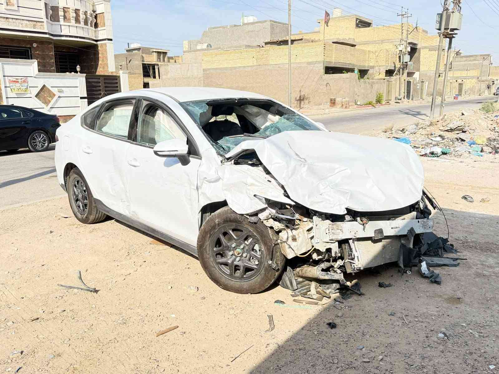 السلام عليكم بيوايدي بيهه حادثها موديل 25 رقم اربيل الدولي 
***********
