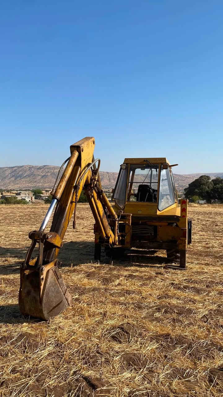 شۆفڵ و حەفارە بۆ فرۆشتن
Caterpillar 428
مۆدێل ١٩٩٥
کتابی مزایدەیە
ئەکسلیپێشەوەیzf
دەبڵ ئەکسلە
کێلەی پێشەوەی سڵایدە
تایەی دواوەی تازەیە
بوخاری نییە
زۆر پاکو جوان ماوەتەوە
سعر٧٥
ژم***********
