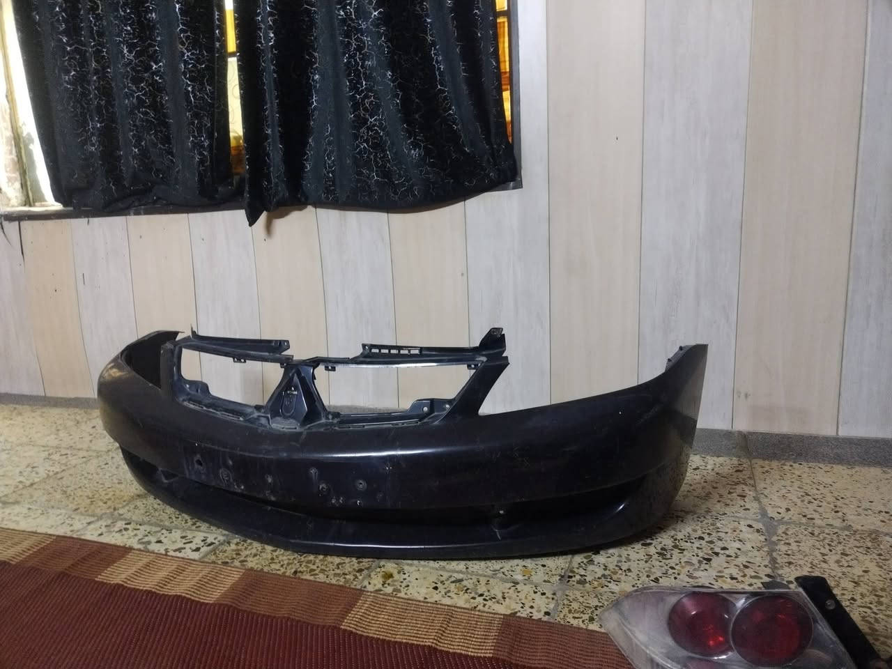 سلام عليكم غراض غراض لانسر البيع مكان بغداد ***********
