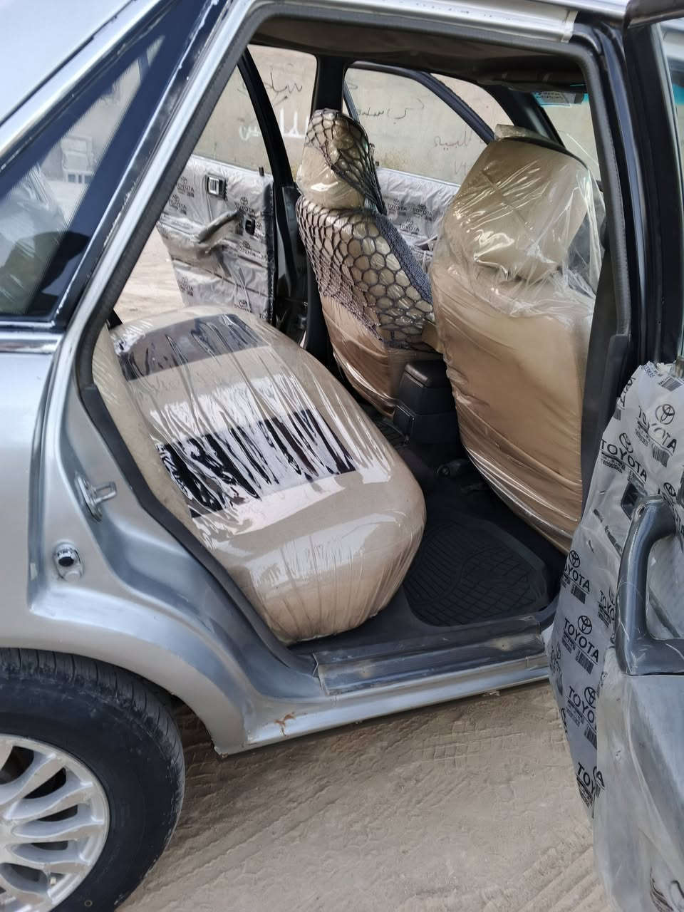 سلام عليكم كامري موديل 1992 بسمي تحويل ثاني يوم  سنويه 31 تبريد ويه سويج مكينه 2000 ابل جف خير من الله لاتنقيص ولا تبخير متواجد فقط رقم السعر 56 او بيهه مجال عنوان ديالى شهربان 
***********
