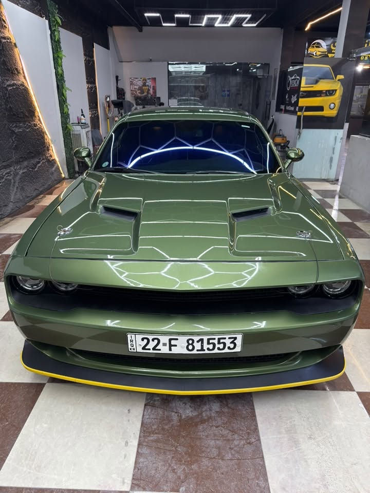 جالنجر 2022 SXT بلاك توب للبيع مكان السيارة كركوك‼️‼️‼️
بدون صبغ بدون تبديل وبدون ايرباك ‼️
تعديل بارد فقط بالجاملغات موضح بالصور لايتات وراديتر كله بلادي
مواصفات الجالنجر المعروفة شفتات ستيرن لايتات زينون عدسة كاميرا
ماشية 44 الف ميل
كير ومحرك وكهربائيات كله بشرط وبدون مصرف
سيارة سيرفس كامل ما ينقصها شي غير الجامة الامامية مفطورة يحتاج يتبدل
سنوية باسمي تنتهي نهاية 2028 وهزة خلصان
اقرة التفاصيل قبل الاتصال واذا معاجبك ان شاء الله تلكى الاحسن
2C3CDZAG8NH238512              رقم الشاصي

سعر 215  وبيها مجال
***********

نص مكتوب في الصور:
- kirkuk