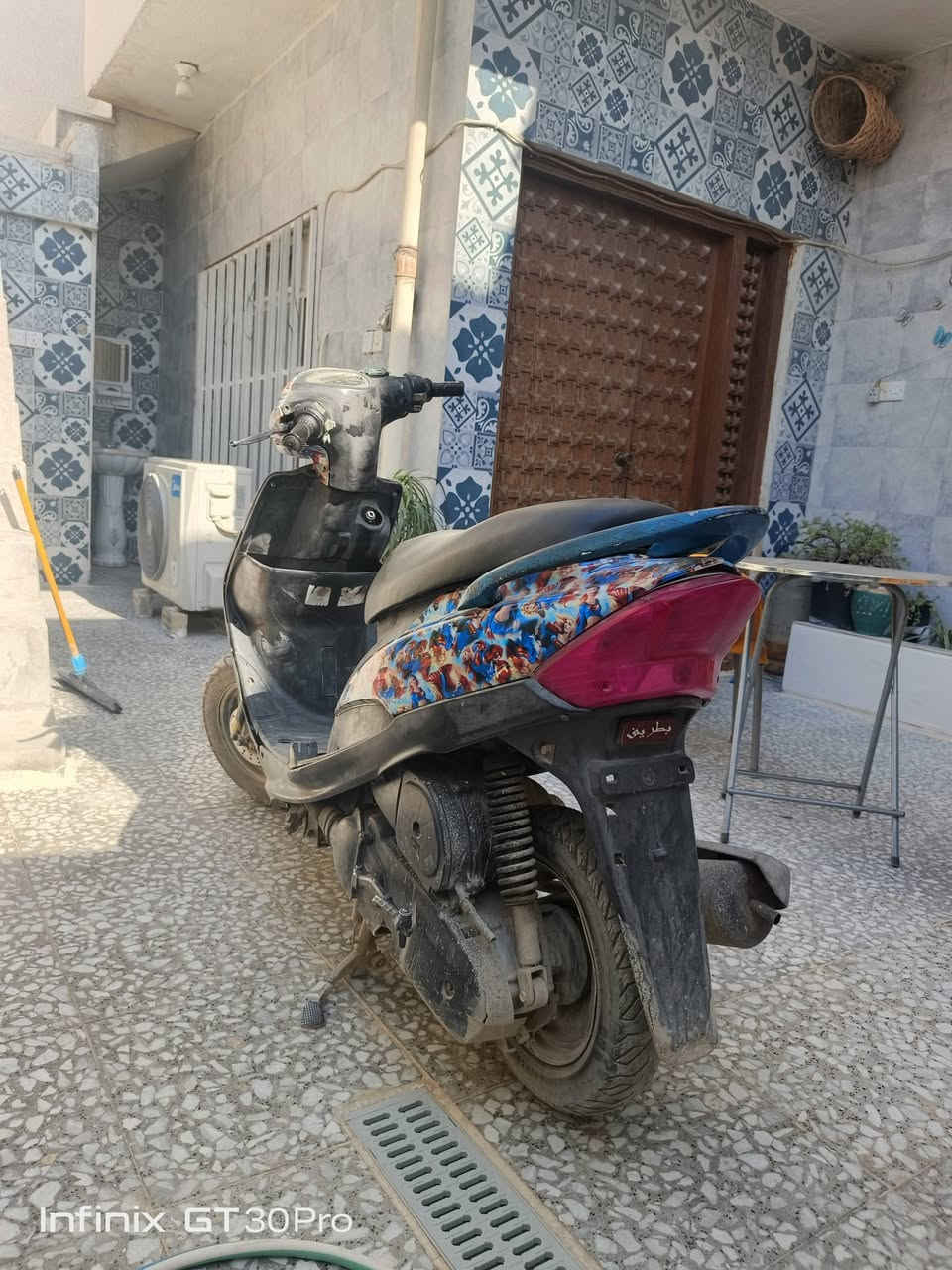 دراجه ماكس عدله دراجه نقص فقط كهربائيات و سلف. السعر 450 وبيه مجال حك الجيه مع كفرات اصليه زرك العنوان بغداد البلديات الرقم***********

نص مكتوب في الصور:
- Infinix GT 30Pro
- Infinix GT30Pro
- Infinix GT 30 Pro