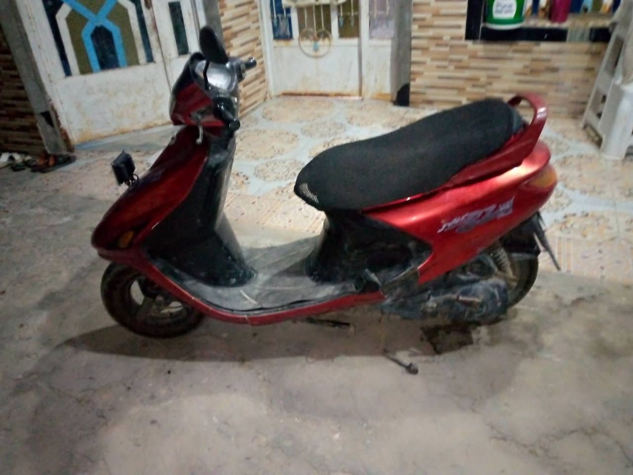 دراجه فراشه فحل بريك دسك سلف وهندر شغال وعداد شغال سعرها 425 وبيها مجال مكاني البصره قضاء الدير 

للتواصل معنا 
***********
