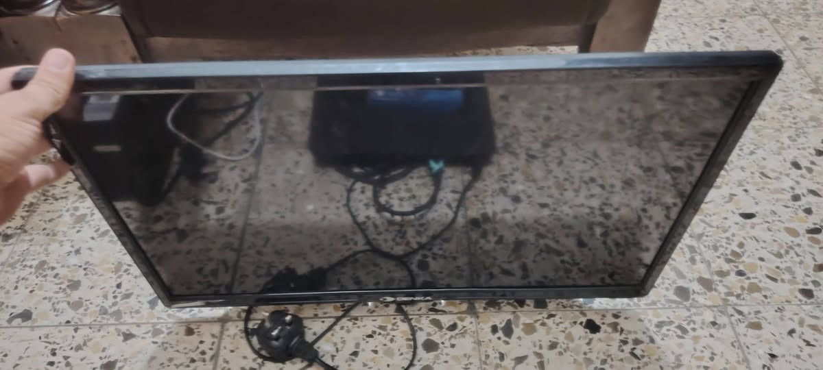 سلام عليكم
بلي 4

500 وبي هارد إضافي 500 يصير 1تيره

بي 26دولار تكدر تشتري يي لعبه اون لاين
بي العاب 2
جوستكات عدد 2

شاشه 1

يو بي اس

سعر 400 

جهاز نضيف كلش

استفسار اتصال ***********
