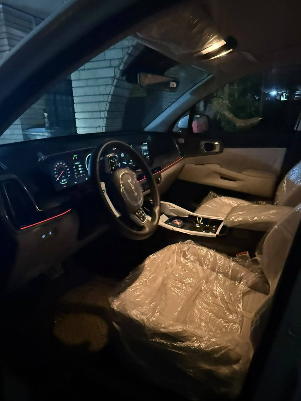 السلام عليكم سورنتو 2025 ماشيه 2500 داتاشو كشنات كهرباء الأماميه كامره وحده حساس امامي خلفي جنطه كهرباء والسياره مكفوله كفاله عامه والسعر من الأخير بدون عمله 310 $  قماره حديد ***********
