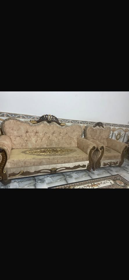 يع مكاني حي اور بغداد ١٠ مقاعد تصليح رجلين ثنين و قنفه ام ل ٣ نفرات تعبانه تنزل من تكعد عليه *********** سعر 175 قفلللل

