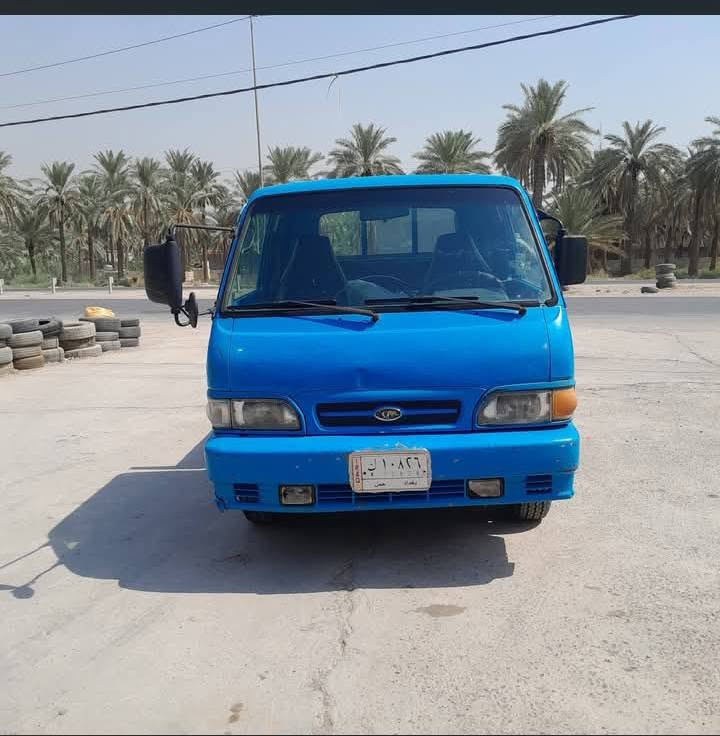السلام عليكم كيا بنجو 96 موديل رقم بغداد سياره بلاديه حداديه جديده مشط جديد سياره بسامينا ماكينه جير شاصي كفاله عامه سياره كامله *********** السعر 65 وبيها مجال والمكان بغداد محموديه
