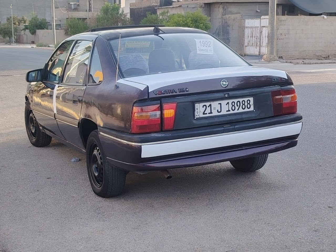سيارة اوبل فكترا موديل 92 حجم 18 محرك لاصرف ولابخار سنوية لحد 28 بطاقة بنزين بي شرط وكالة و تحويل سعر 36 بي مجال بسيط عنوان كركوك رقم هاتف ***********
