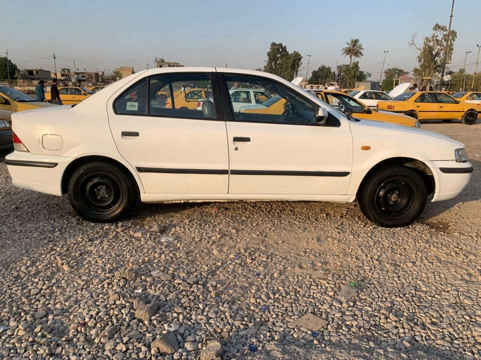 سلام عليكم سمند البيع سياره جاهزه وحلوه مابيها نقص مكفوله كفاله عامه فقط لهلال الخلفي فقط مابيها اي شي بعد صدر نضيف محرك بي تنقيص جدا قليل الله شاهد سياره كلش مرتبه مامشتغله تكسي مكاني بغداد الامين ثانية***********
