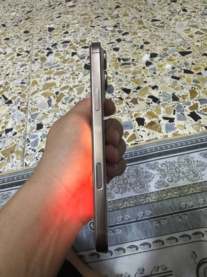 السلام عليكم ايفون 16 برو ماكس بطاريه 100 ذاكره 256 عربي شرق اوسط عنواني بغداد ***********
