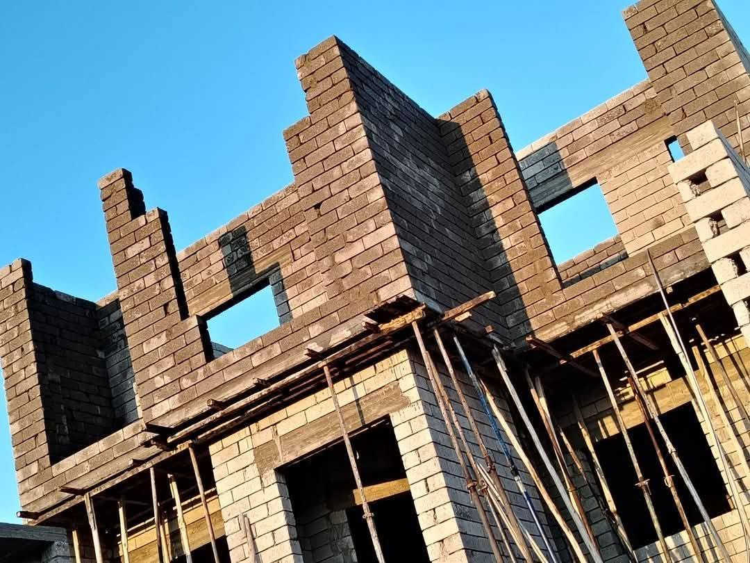 كادر بناء • تكعيب وتصفير • داخل العلم أربيضة