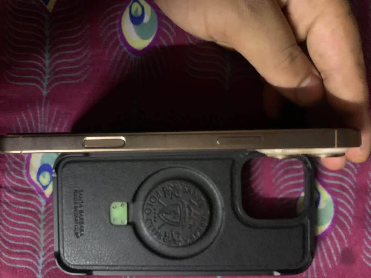 آيفون 16 برو ماكس ضهره مكسور ابلادي بطاريته 91 ذاكره 256 كارتون كيبل اصلي الجهاز. كلشي ما فتوح بي عل فحص بمليون 150 وبي مجل رقم *********** بي وتساب

