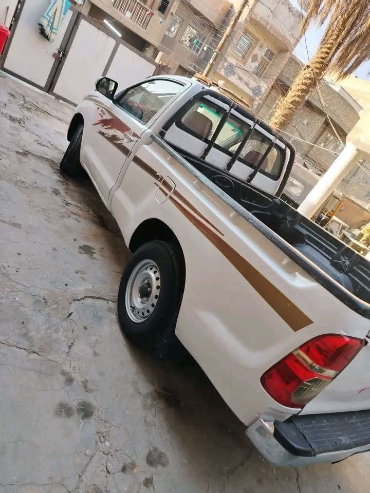 هايلوكس • ٢٠٠٨ • رقم بغداد