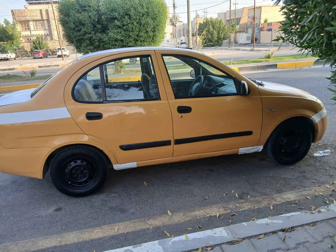 سلام عليكم طيبه للبيع موديل 16رقم بغداد مصفره هيه وغرامات مكينه كير حداديه تخم تاير تبريد سياره جاهزه مكاني كربلاء سعر 35بيه مجال بسيط للستفسار اكثر تصال ع رقم ***********
