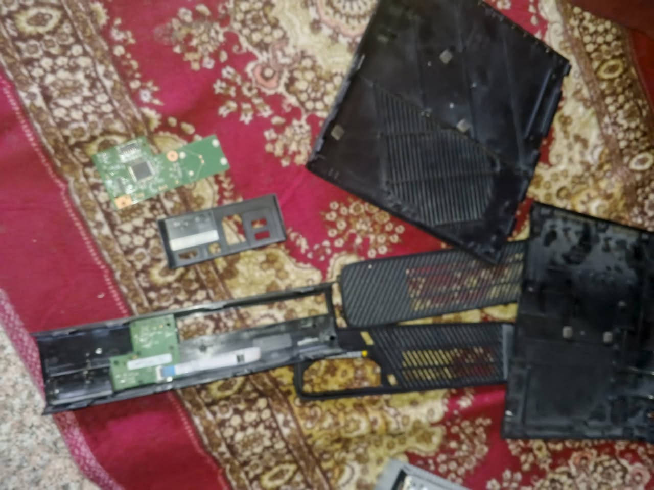 سلام عليكم شباب شاصي وكفر مال بلي إكس بوكس360 سوبر سلم كامل مكمل من الالف للياء ناقصه كفر مال هارد صغير كفر نضيف ومرتب مكاني بغداد الامين الثانية سعر 25 وبيه مجال بسيط للشراي المو شراية لا يجي يرحم والديكم وتوصيل موجود نشالله دكمه مال تشغيل كله كامل مكمل لا كسر ولا فطر بيه نضيف  الله شاهد رقمي ***********
