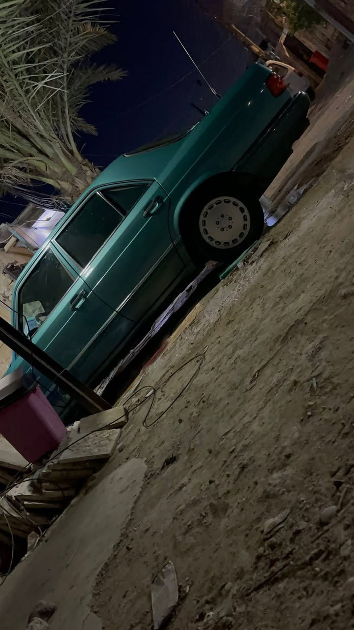 سلام عليكم مرسيدس اصل 1991 300SE بغداد بسمي 
تحويل موباشر
غرفه مخمل 
تخم ترات جداد
لون مميز (زرق شذري) مميز
دبل مروحه
سايد روف طكتين
جام ربعه كهرباء
دبل فيت بم
اريل كهربائي
مكينه بلادي جديده عنكبوت اسود
اكسل حداده كله جديد
مصبوغه عام فقط للجماليه بدون اي ضربه
ملاحضه: تبريد فقط نقصه غاز فقط 
مكان بغداد الحسينيه الراشديه
الاستفسار:***********
ملاحضه:: السياره مال جناي مجودره وطبكه ستعمال قليل كلش كلش السيراه احله من بل صوره
