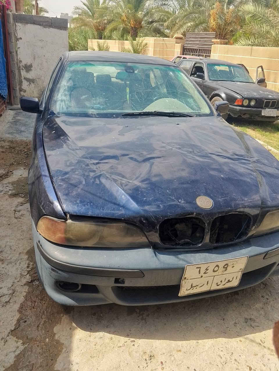 سلام عليكم 
بي ام e39موديل 2000
كير ومحرك بل شرط سيارة بلادين دكت جاكوج مابيه

تخم تاير صدر امامي خلفي كهربائية كله شغاله 
للعلم سيارة بيه كازكيت ولراديتر موزينه
سيارة عوزه ترتيب 
رقم اربيل تحويل ثاني يوم 
بيع فقد سعر 30وبيه مجال حك جيه
مكان فلوجه صكلاويه 
الستفسار ***********
***********
بيهن واتساب
