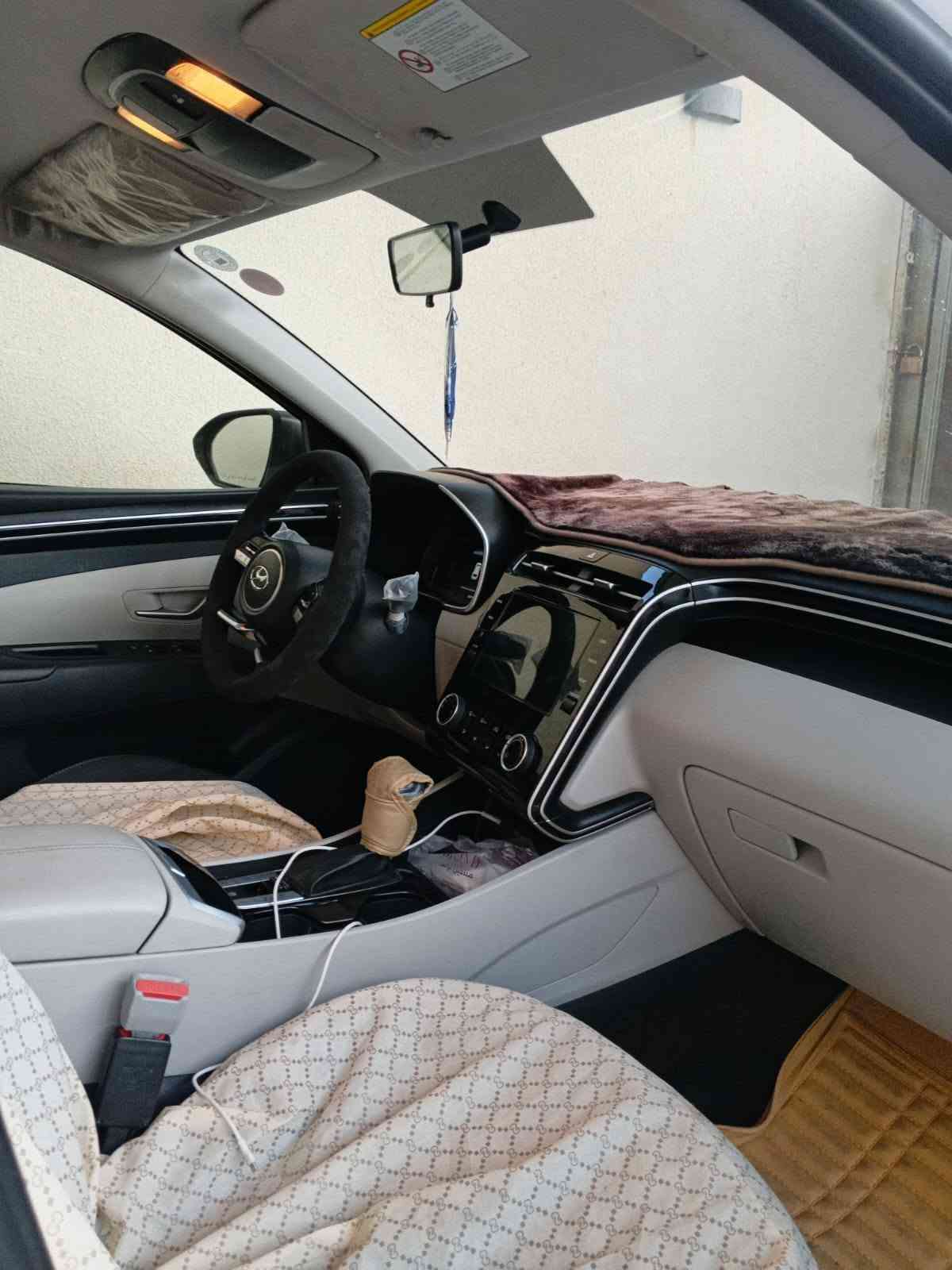 بيع مستعجل 
توسان خليجي مديل 2023 رقم اربيل حجم محرك 2000 المكان البصره ***********  السعر 195 البصرة, العراق
