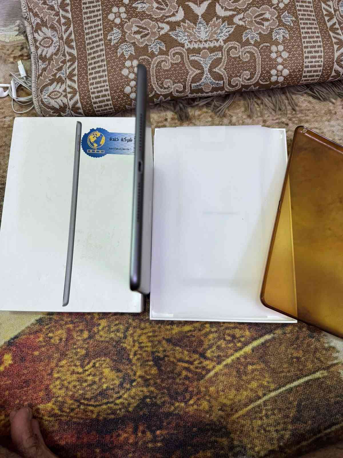 ايباد ٩ • ٦٤ • بطارية ٧٩