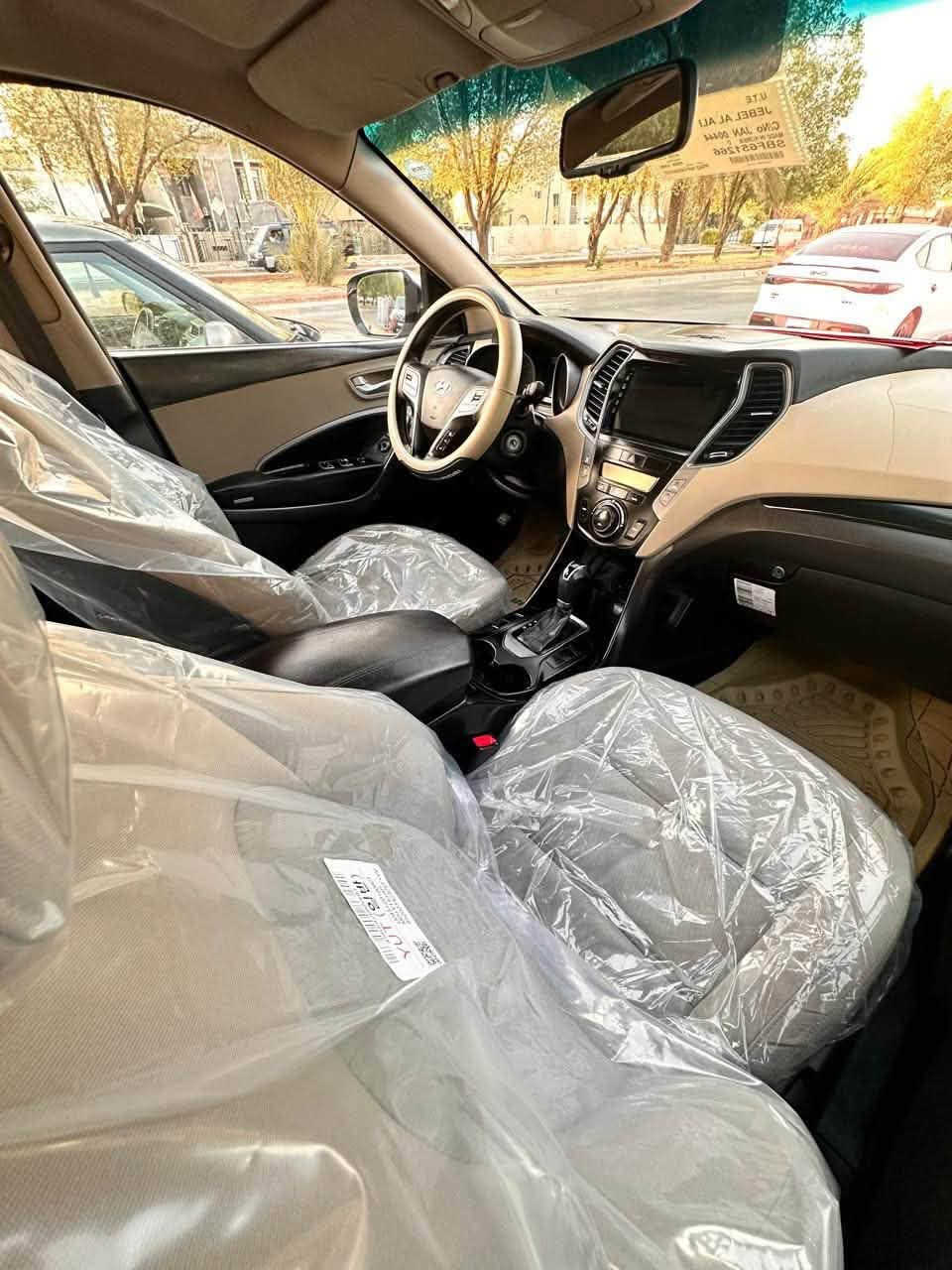 سنتافي 2013 خليجي مكفولة من الصبغ والتبديل 7راكب محرك 4سلندر 3قطع تبريد سيارة نضيفة باسمي السعر110ورقه وبيها مجال مكاني بغداد للاتصال

***********
