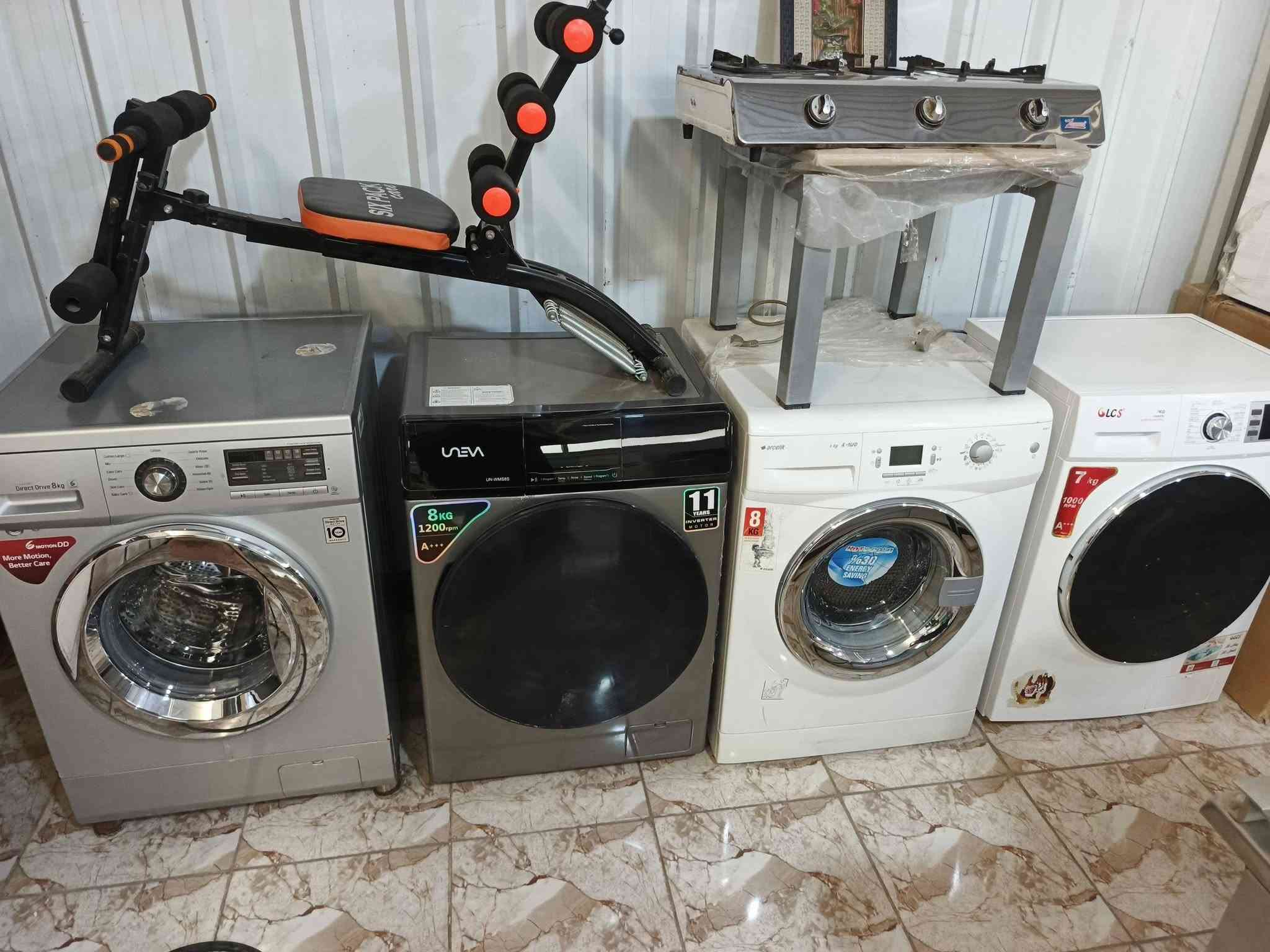 السلام عليكم ورحمه الله 
للبيع اغراض منزليه جديد ومستخدم نظيفه جدا 
اي حاجه تعجبكم علق أو راسلنا على الماسنجر أو الوات ساب 
العنوان الفلوجه حي الجغيفي الثانيه خلف جامع النور 
للاستفسار 
***********
***********
***********

نص مكتوب في الصور:
- مفرش تركي نظيف جدا قياس ٣ في ٥ السعر ٤٠ الف
- تخم قنفات ٦ نفر ٣ قطع نظيف جدا السعر ١٩٠ الف
- کاونتر المنيوم سعودي حطاطه طاولات کرانیت حوض ستيل ٦ قطع طول ٦ متر و٧٥ سم السعر ٧٥٠ الف
- مايكروويف نوع هوفر ستانلس ستيل الاصلي حجم ٢٨ لتر جديد بالكرتون السعر ١٧٠ الف