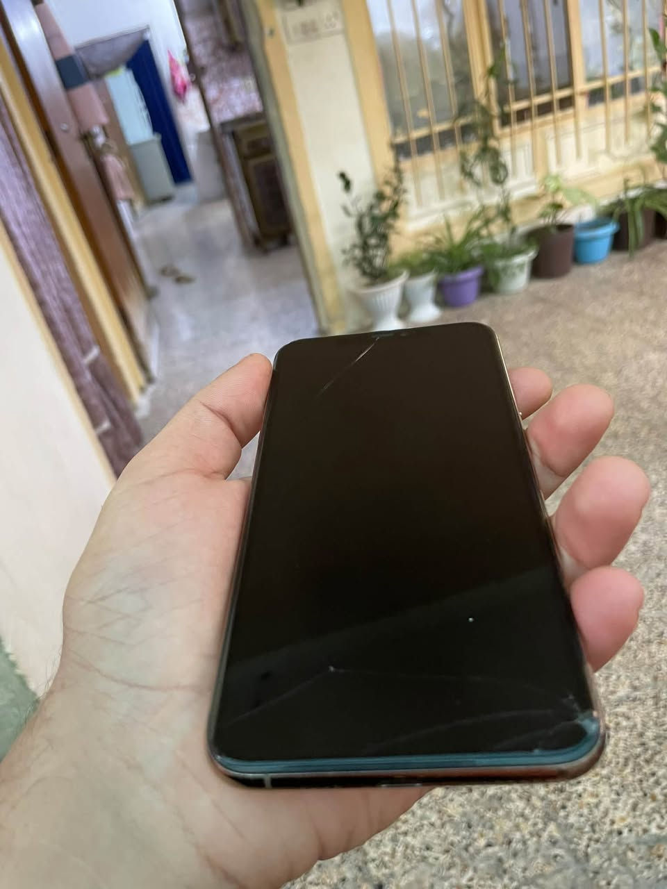 آيفون ١١ برو ماكس • ٦٤ • بطارية ٧١٪